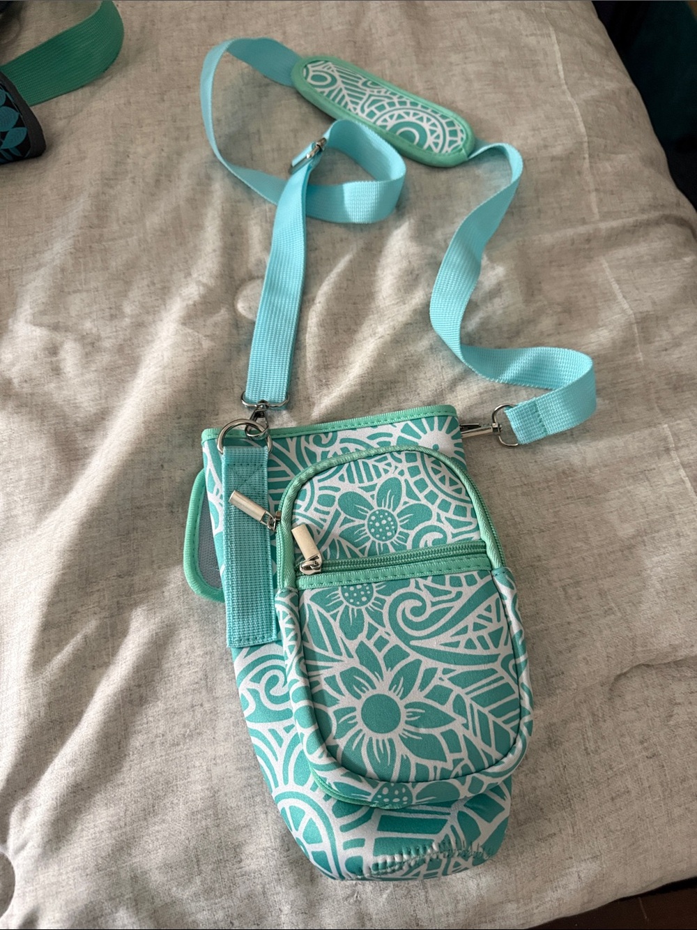 Source Unknown Turquoise and White Floral Crossbody Shoulder Bag